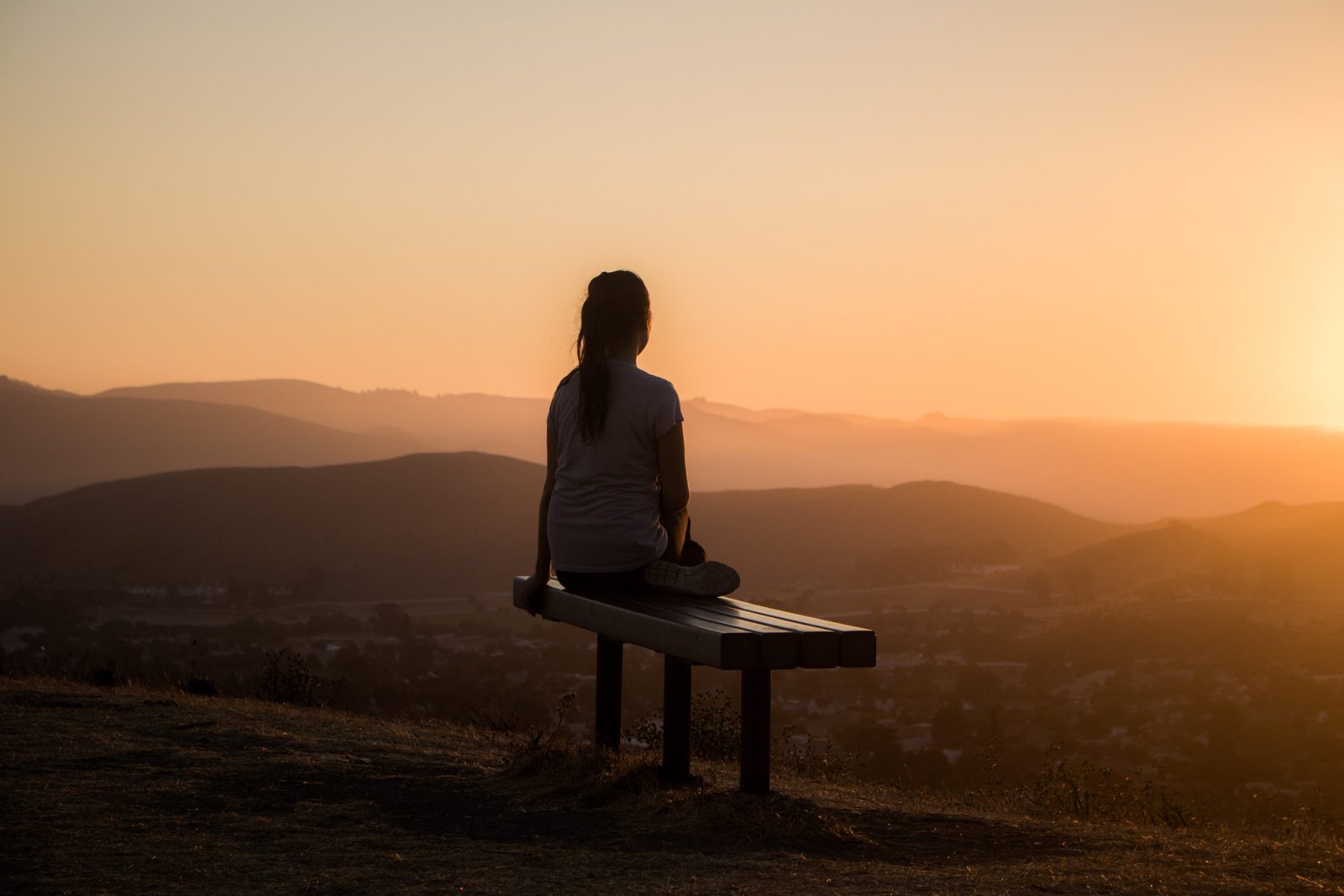 How Your Mind Isn’t Designed to Make You Happy (And 4 Key Principles to Training Your Mind for Joy!)