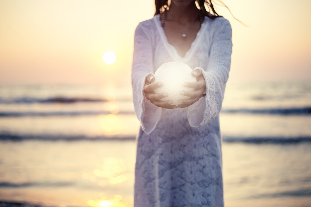 Moon Wisdom: A Yogic Guide to Harnessing the Full Moon Energy